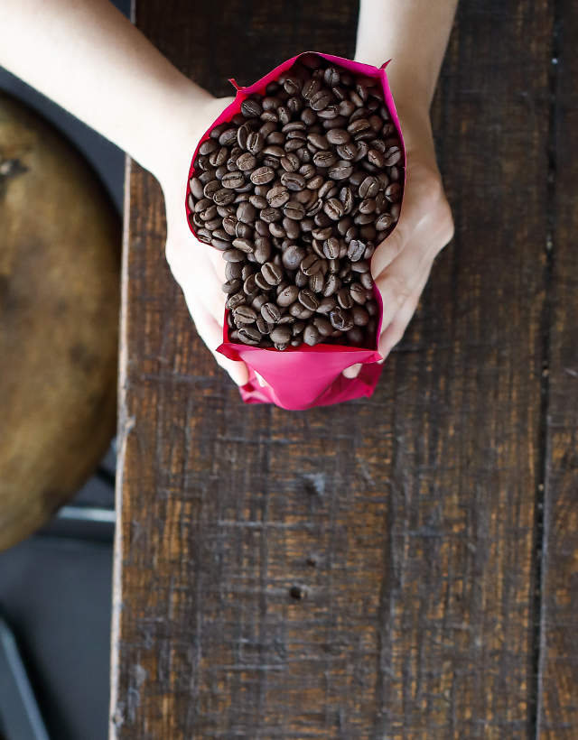 DINZLER Kaffee Hausmischung für den täglichen Kaffee-Genuss zuhause.